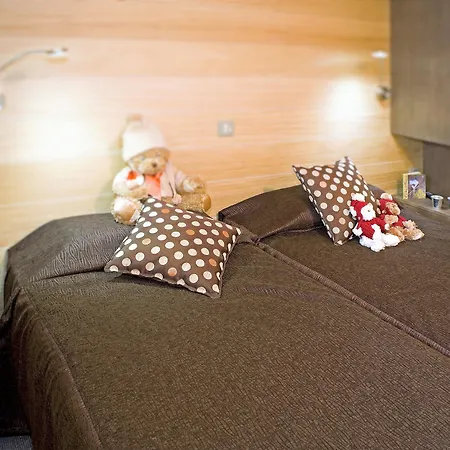 Village Montana Aparthotel 4*