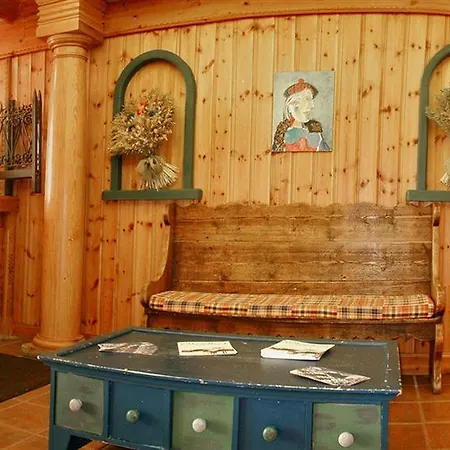 Village Montana
