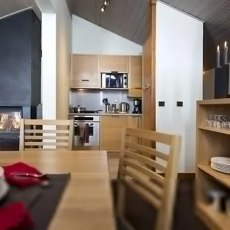 Aparthotel Village Montana 4*